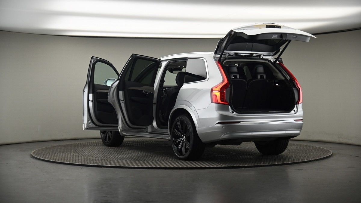 More views of Volvo XC90