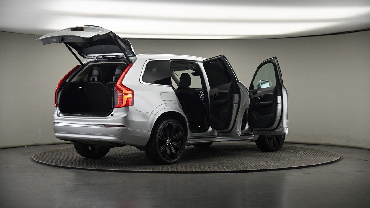 More views of Volvo XC90