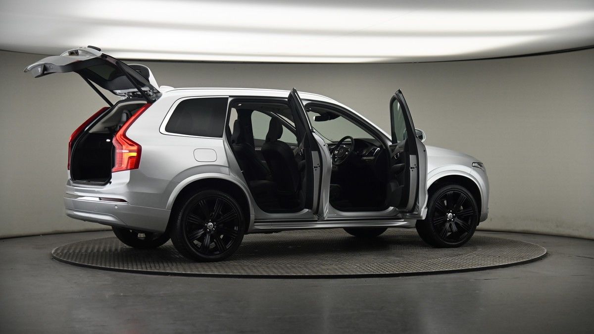 More views of Volvo XC90