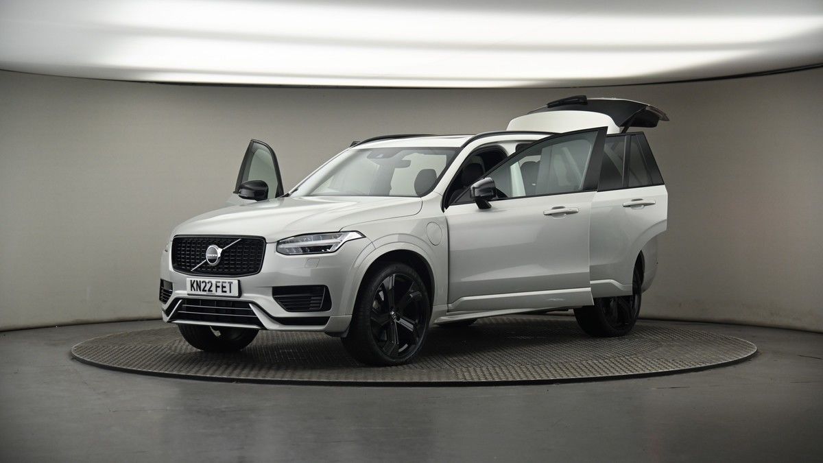 More views of Volvo XC90