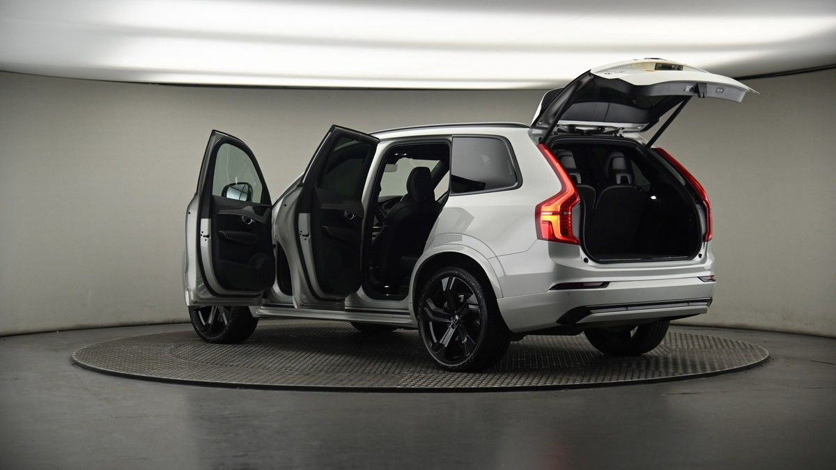 More views of Volvo XC90