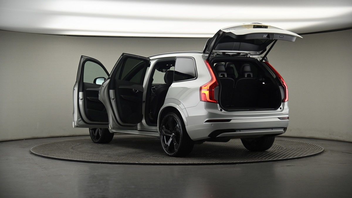 More views of Volvo XC90