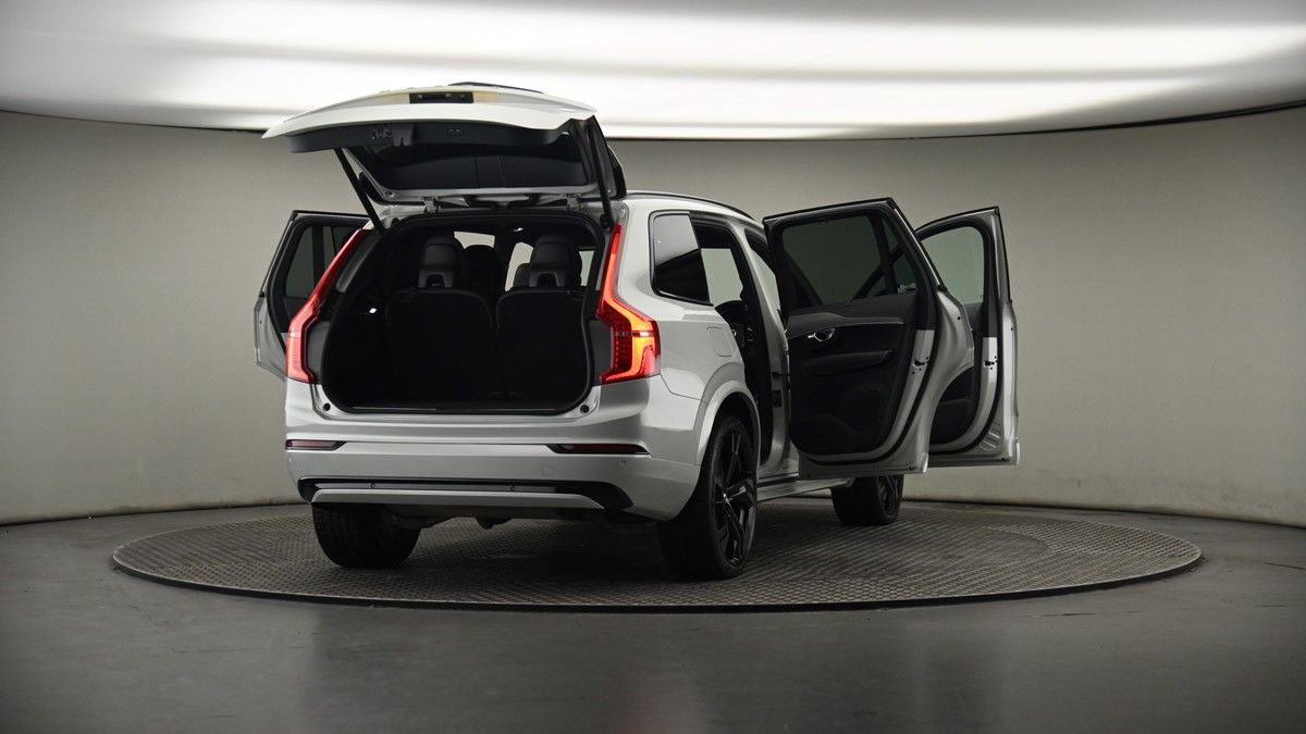 More views of Volvo XC90