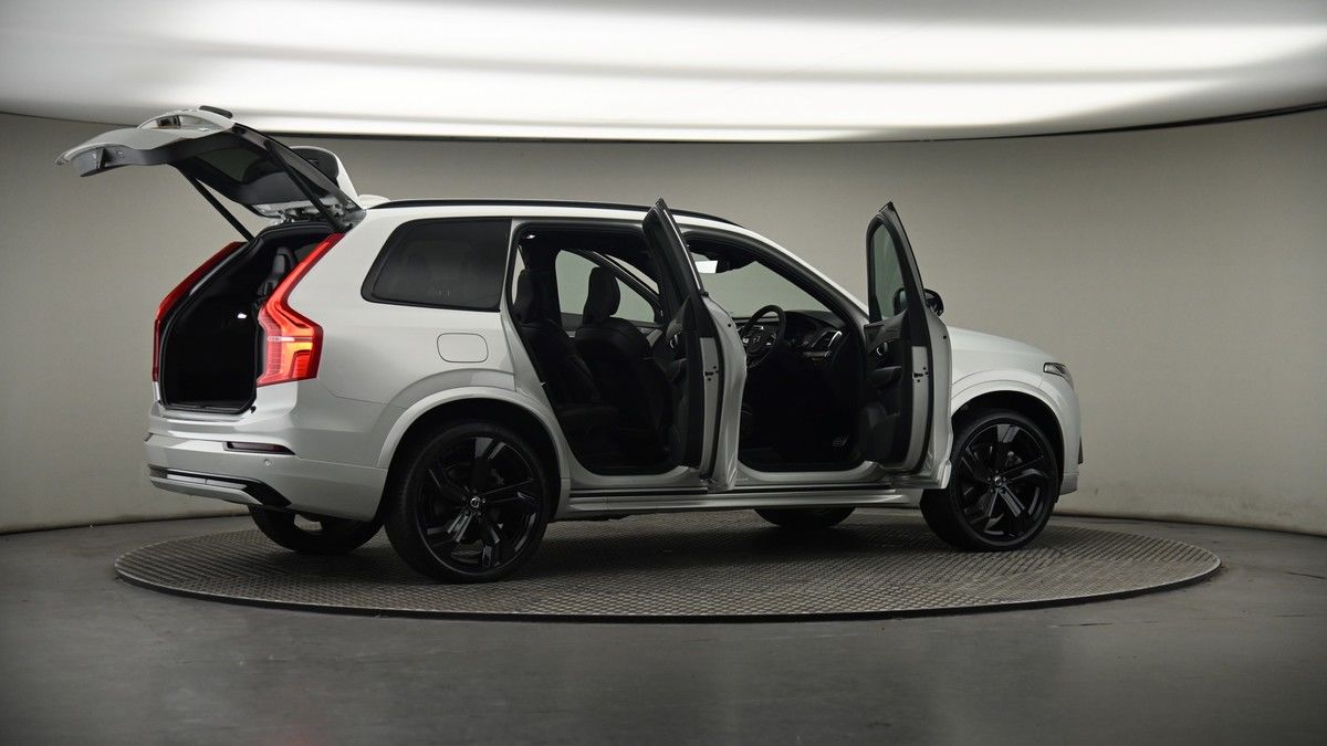 More views of Volvo XC90