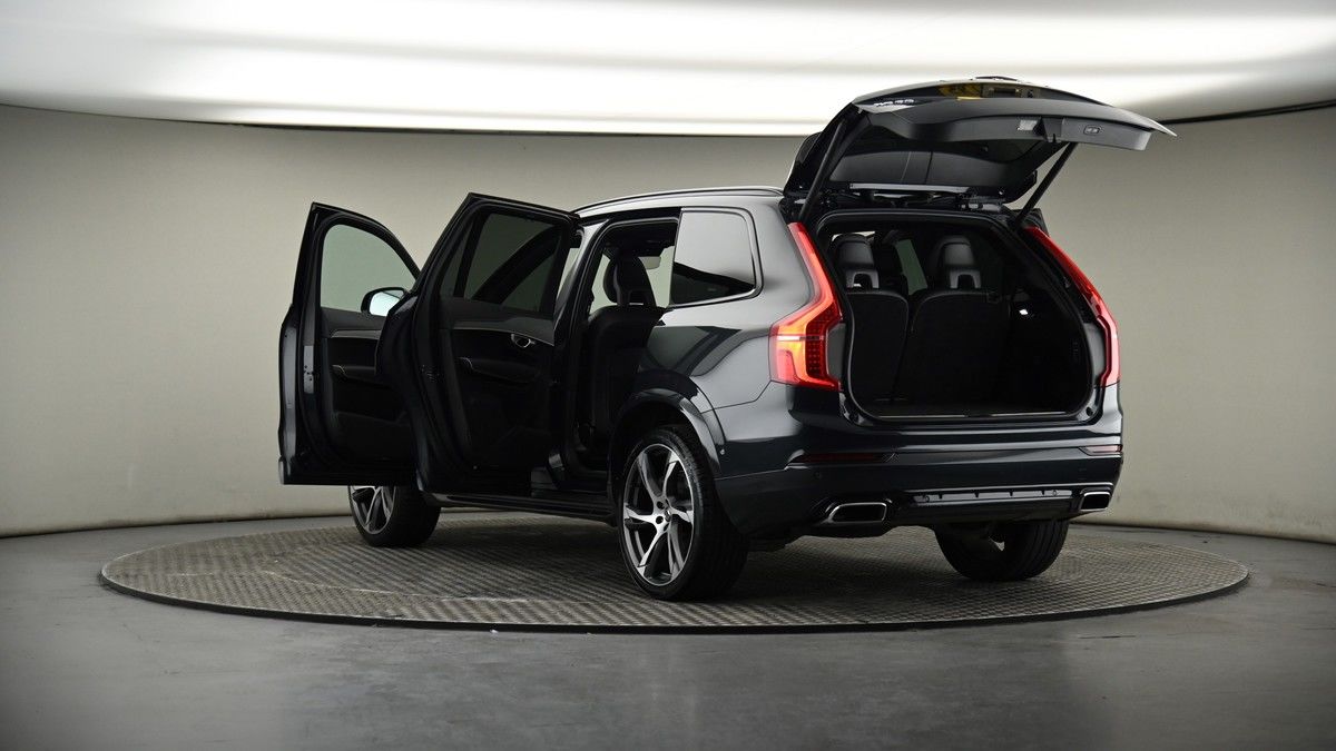 Volvo XC90 Image 8