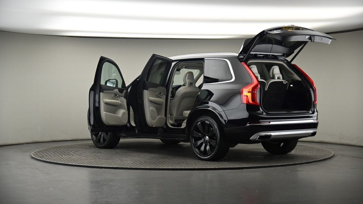 More views of Volvo XC90