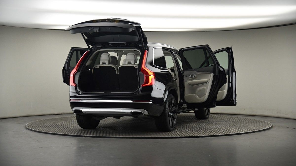 More views of Volvo XC90