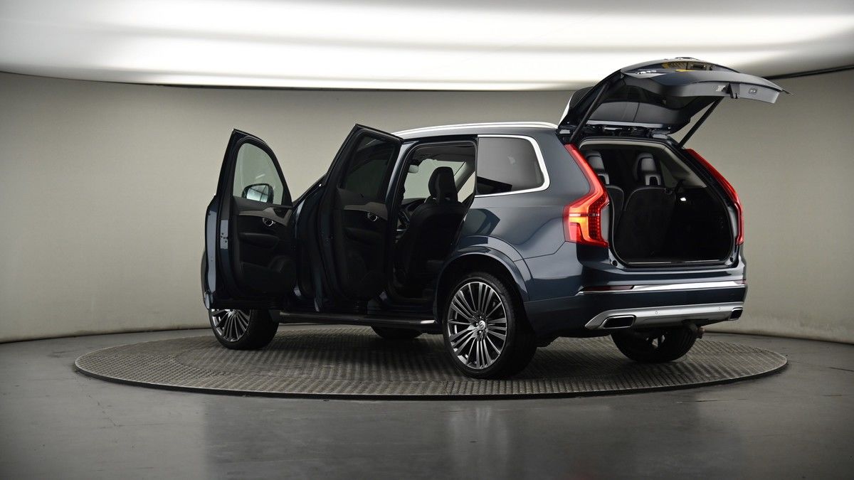 More views of Volvo XC90