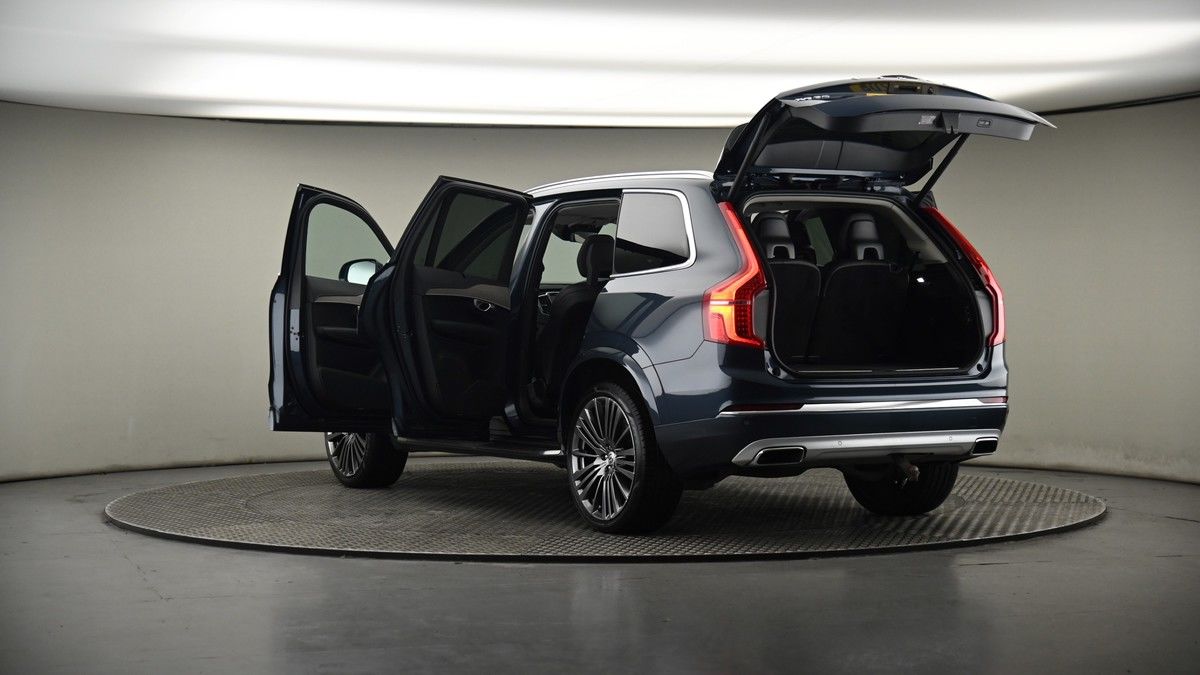 More views of Volvo XC90