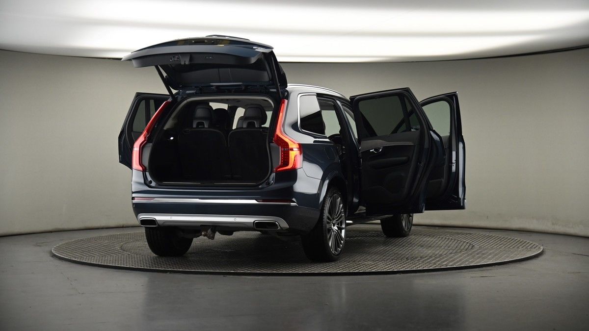 More views of Volvo XC90