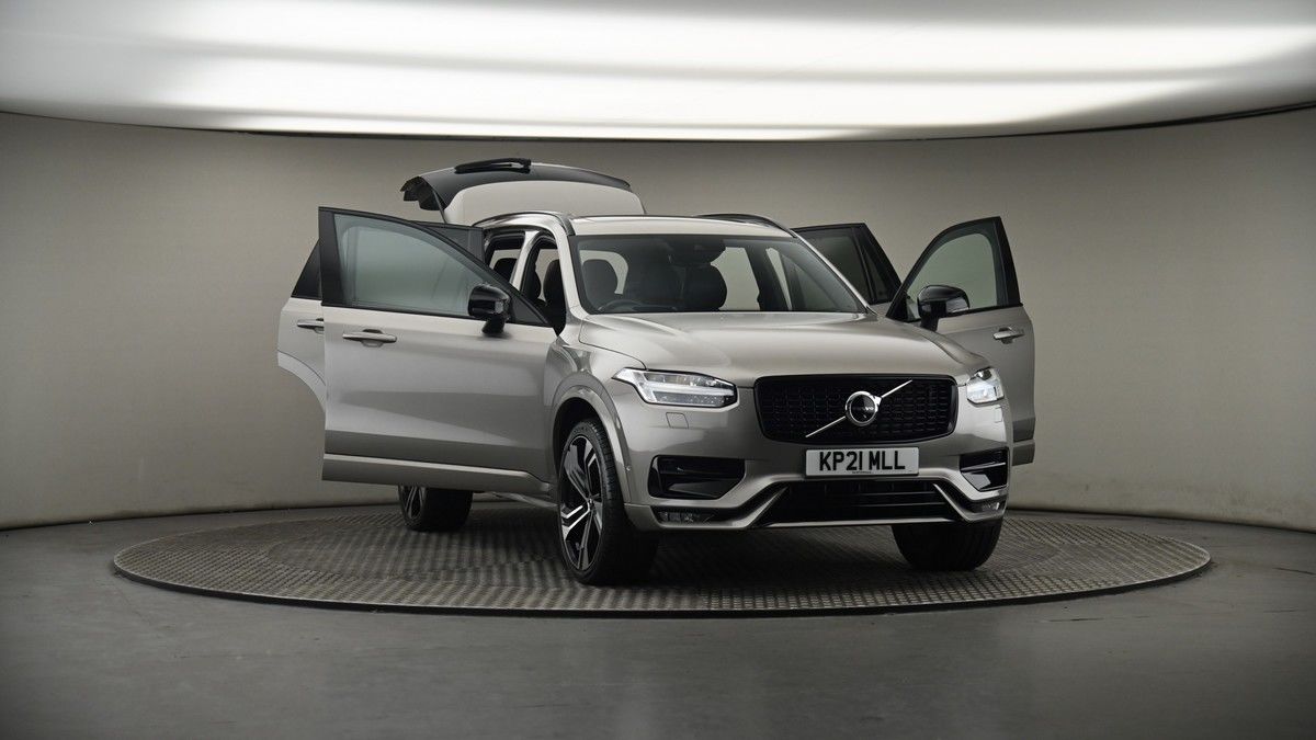 More views of Volvo XC90