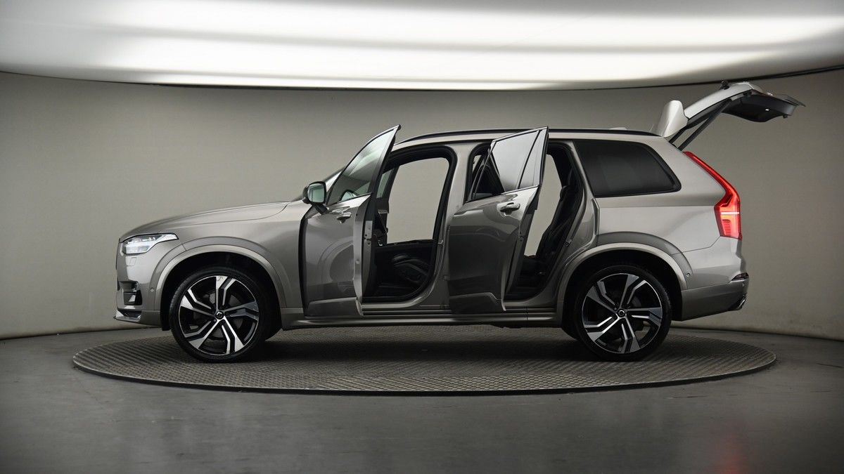 More views of Volvo XC90