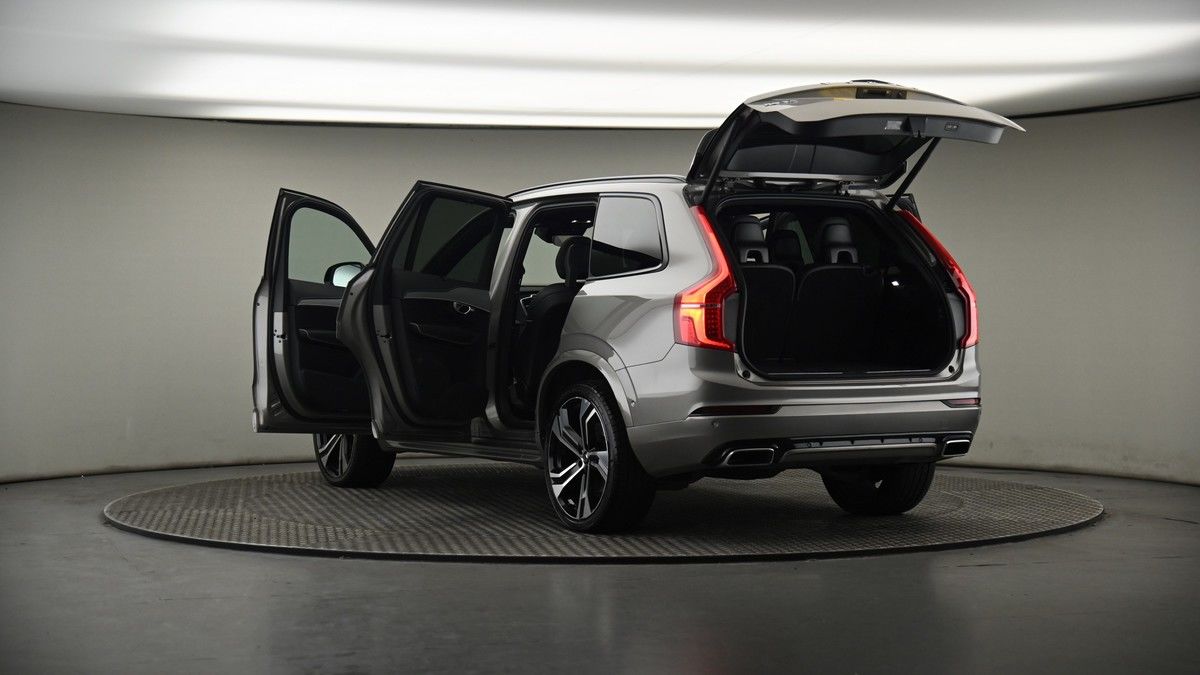 More views of Volvo XC90