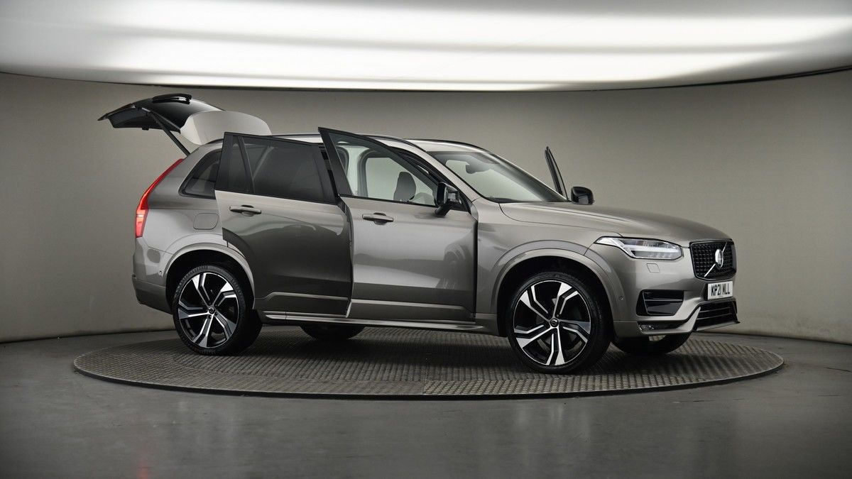 More views of Volvo XC90