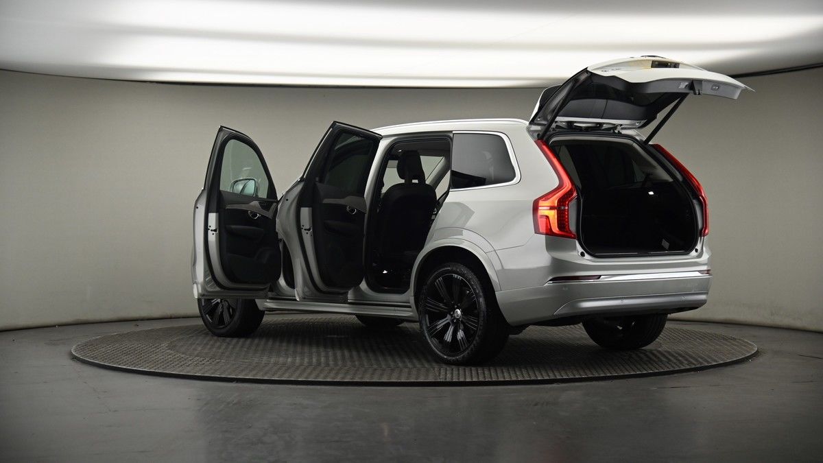 More views of Volvo XC90