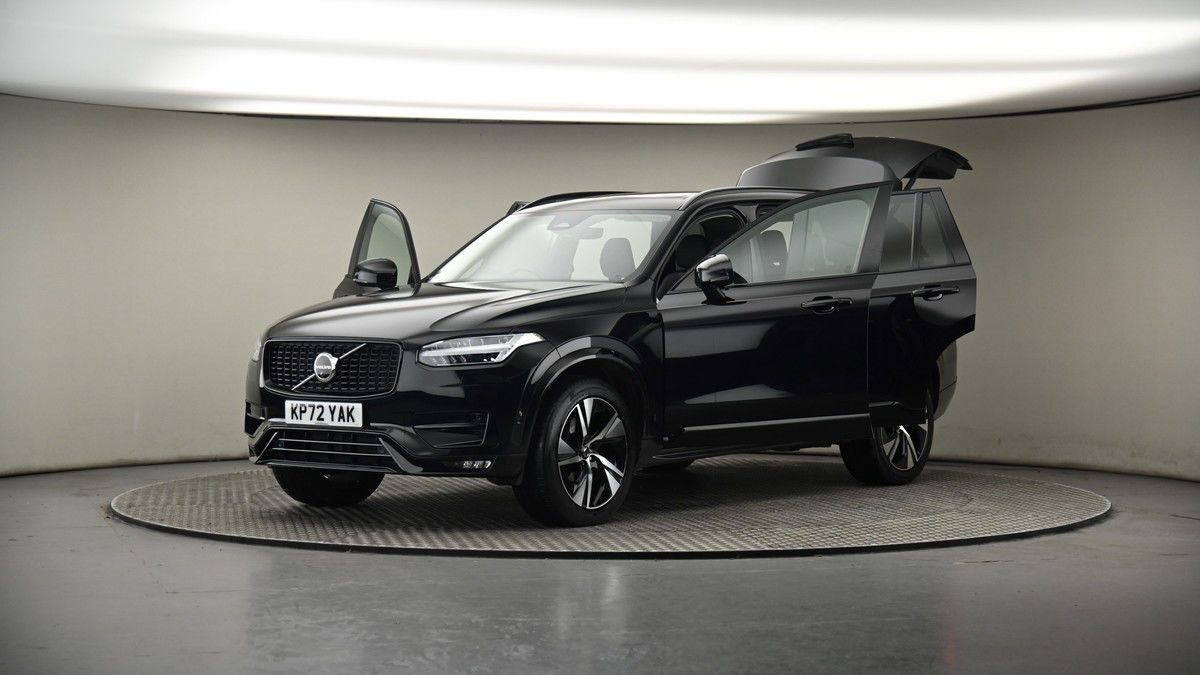 More views of Volvo XC90