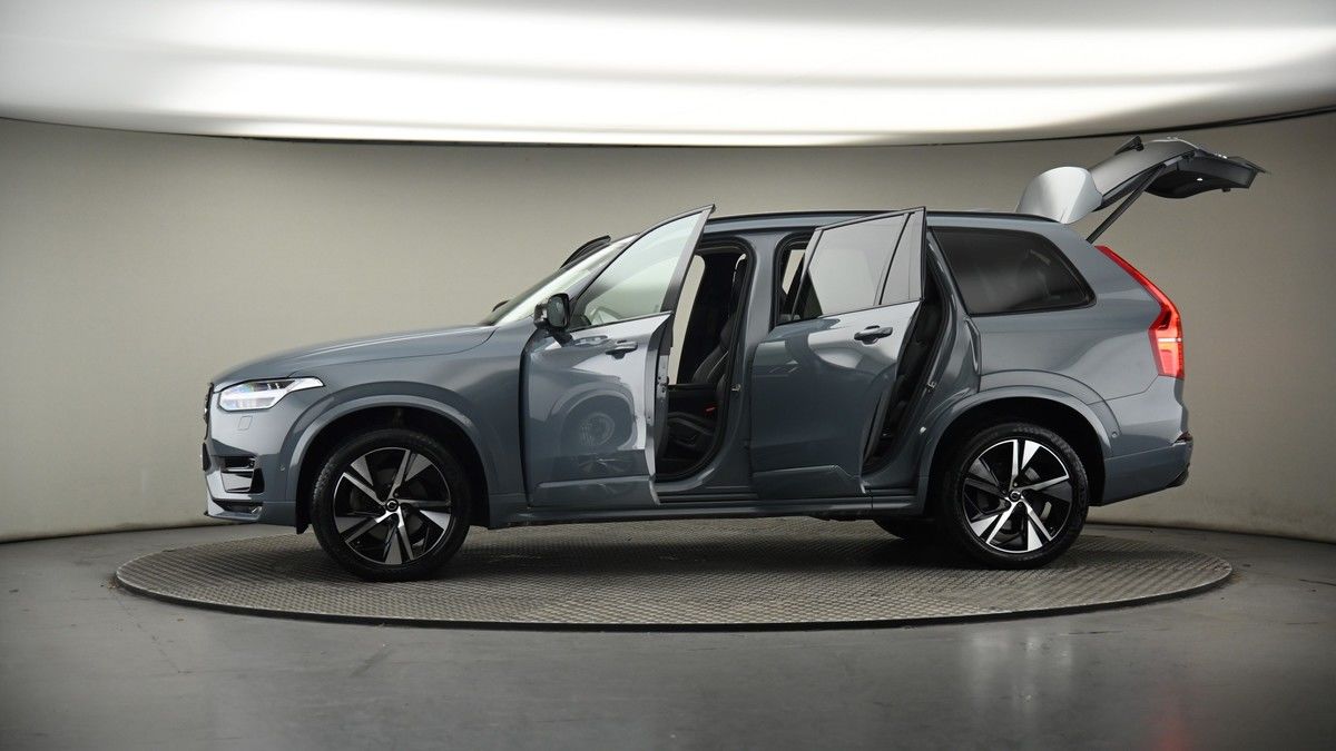 More views of Volvo XC90