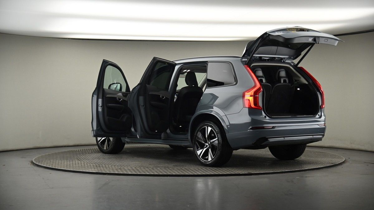 More views of Volvo XC90