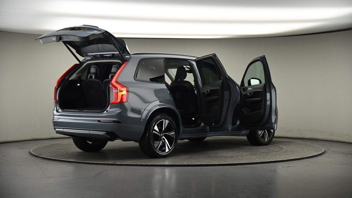 More views of Volvo XC90