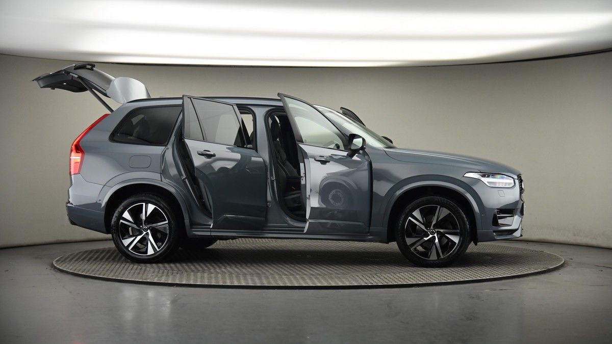 More views of Volvo XC90