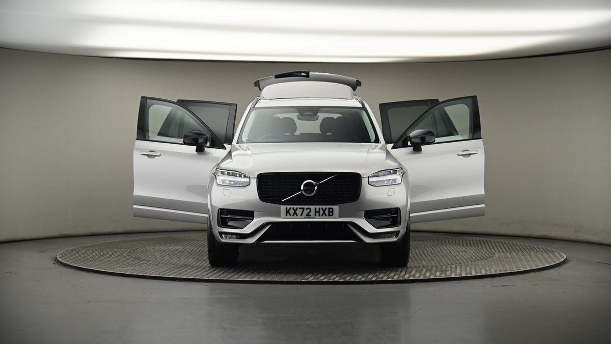 More views of Volvo XC90