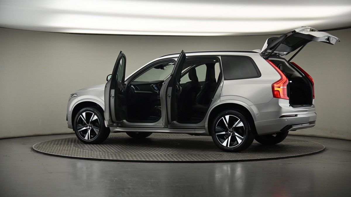 More views of Volvo XC90