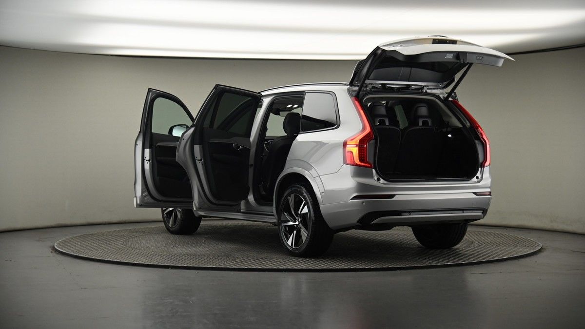 Volvo XC90 Image 8