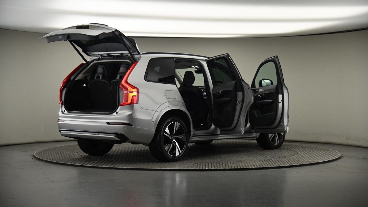 More views of Volvo XC90