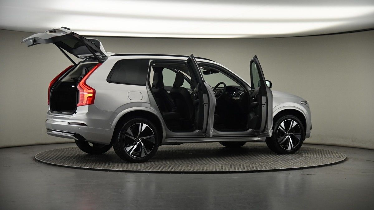 More views of Volvo XC90