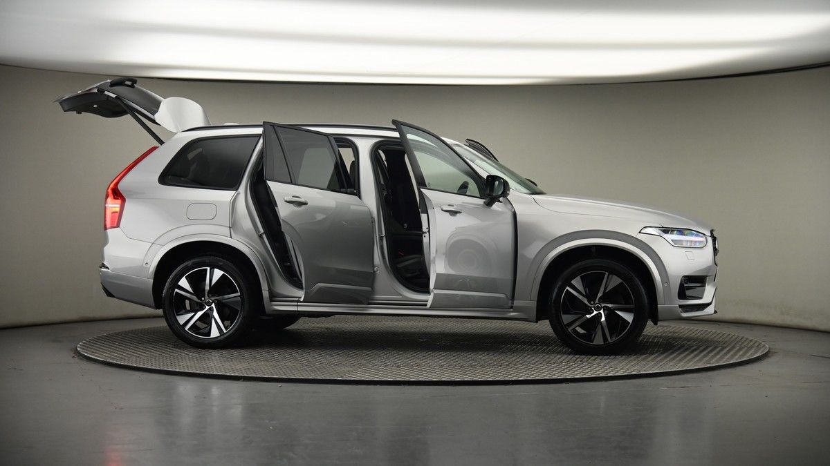 More views of Volvo XC90