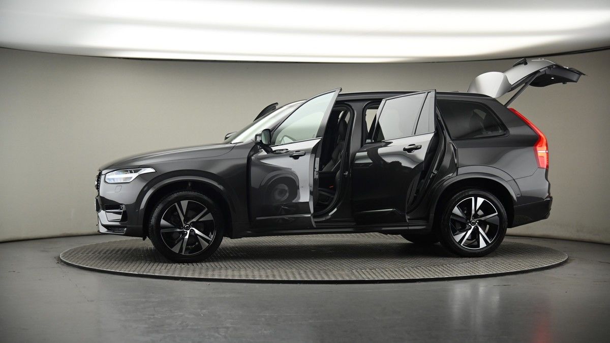 More views of Volvo XC90