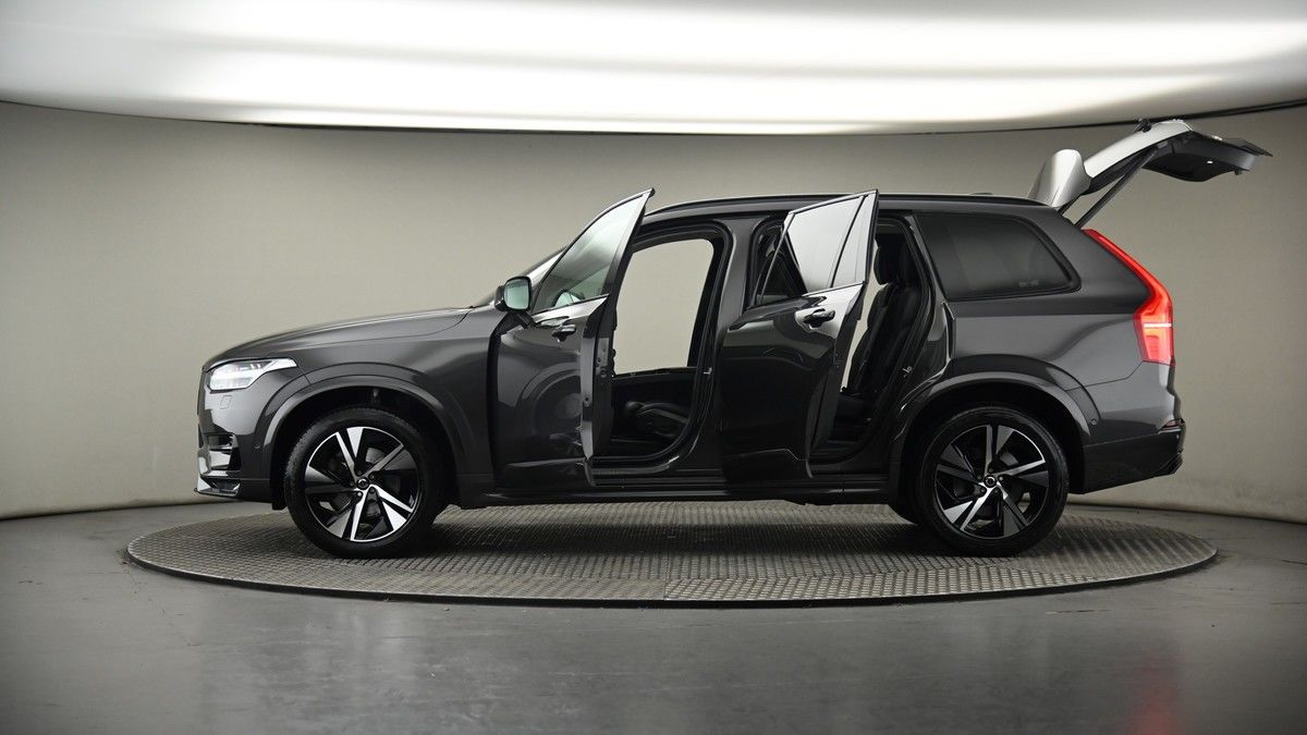 More views of Volvo XC90