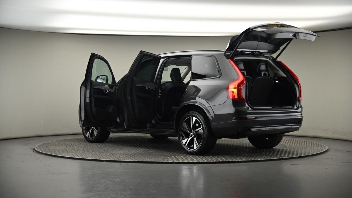 More views of Volvo XC90