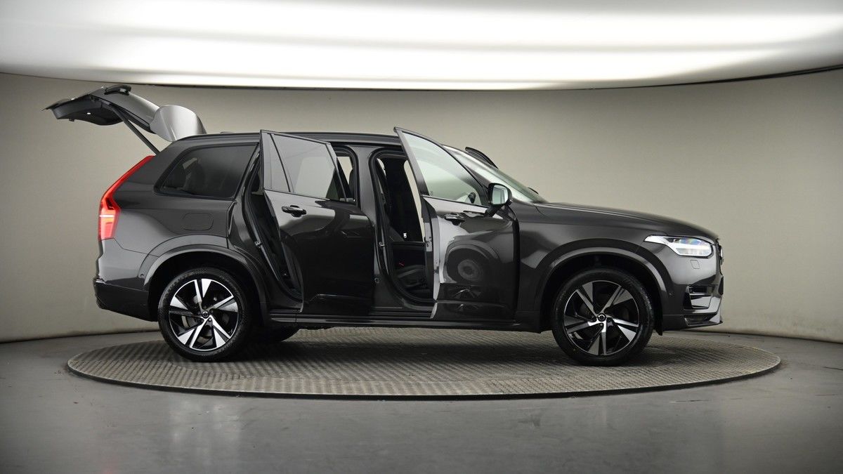 More views of Volvo XC90