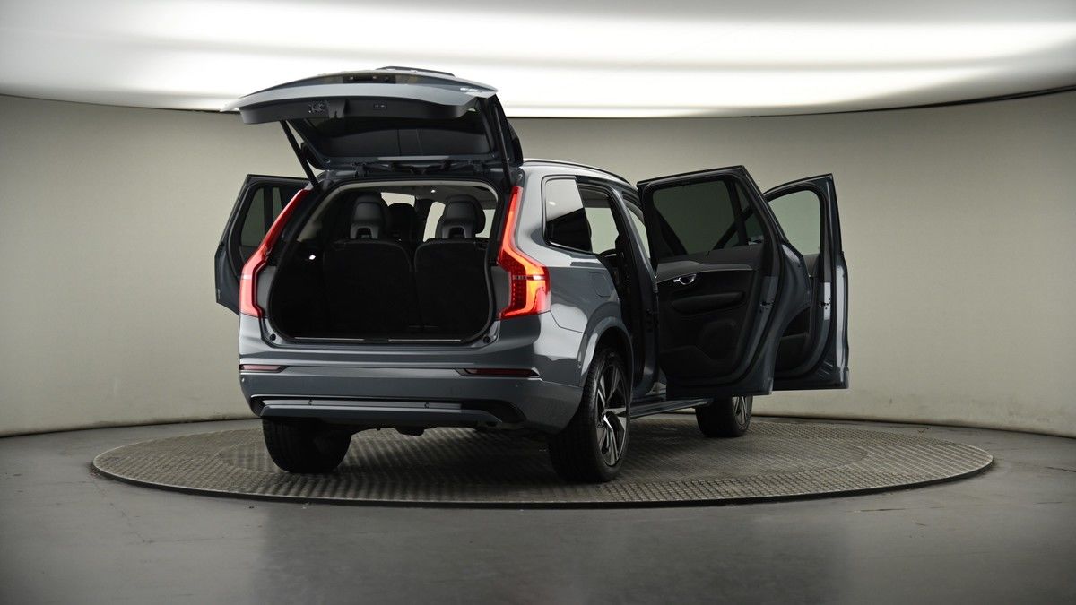 More views of Volvo XC90