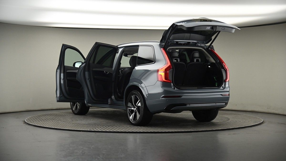 Volvo XC90 Image 8