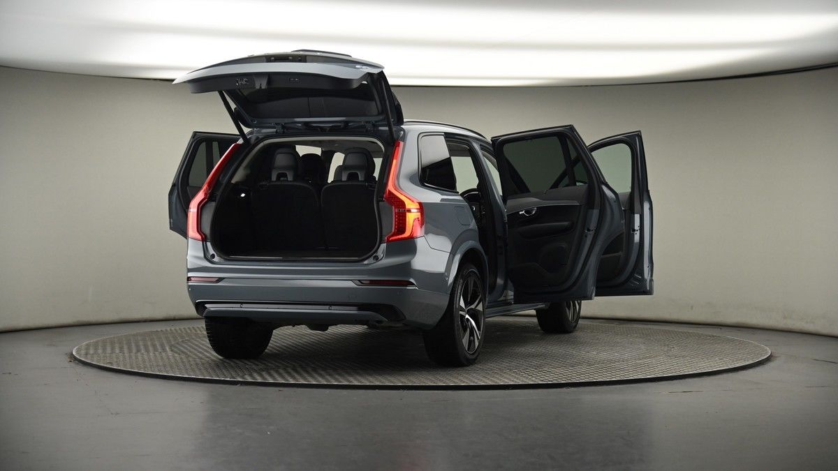 More views of Volvo XC90