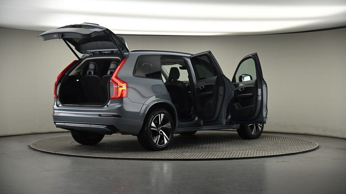 More views of Volvo XC90