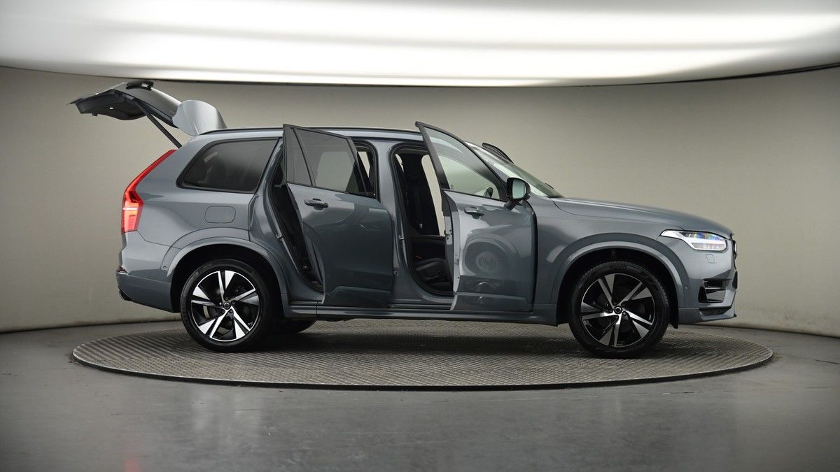 More views of Volvo XC90