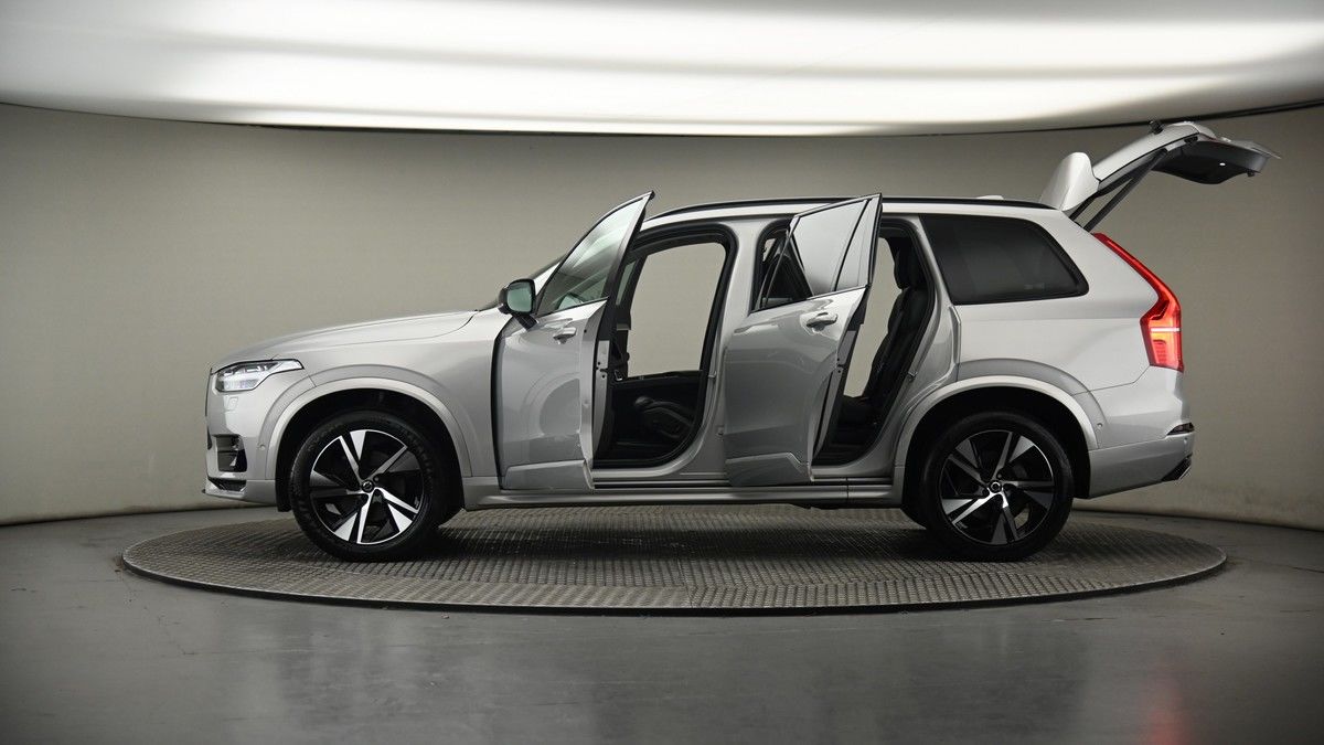 More views of Volvo XC90