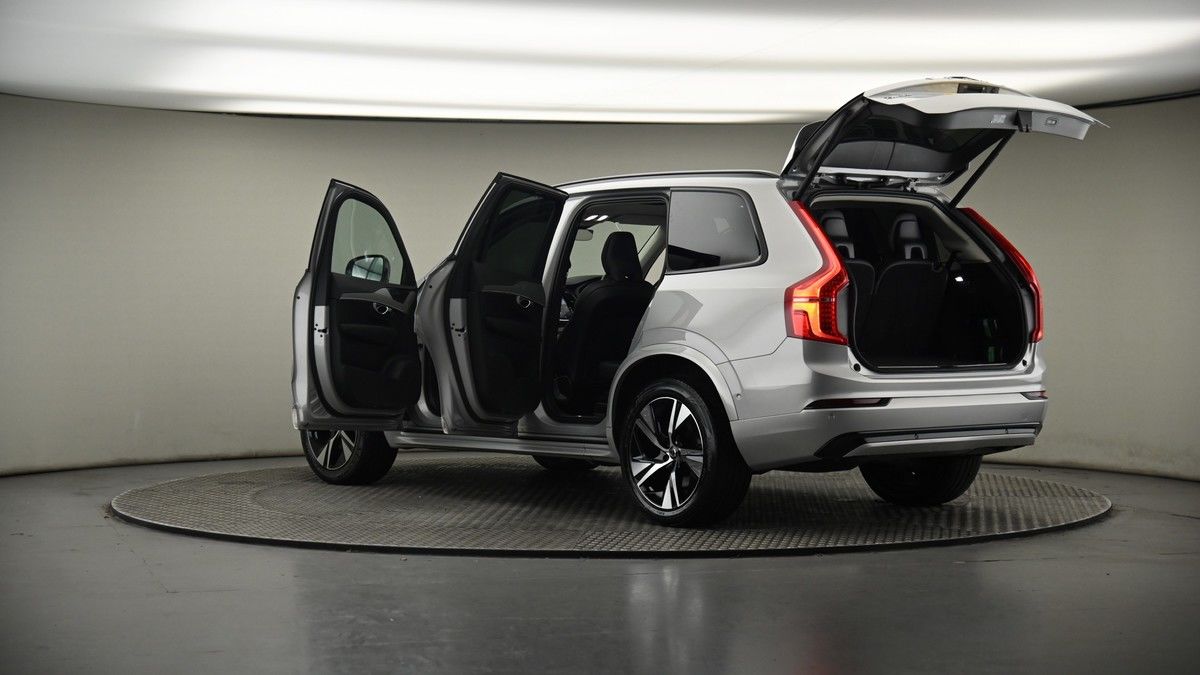 More views of Volvo XC90