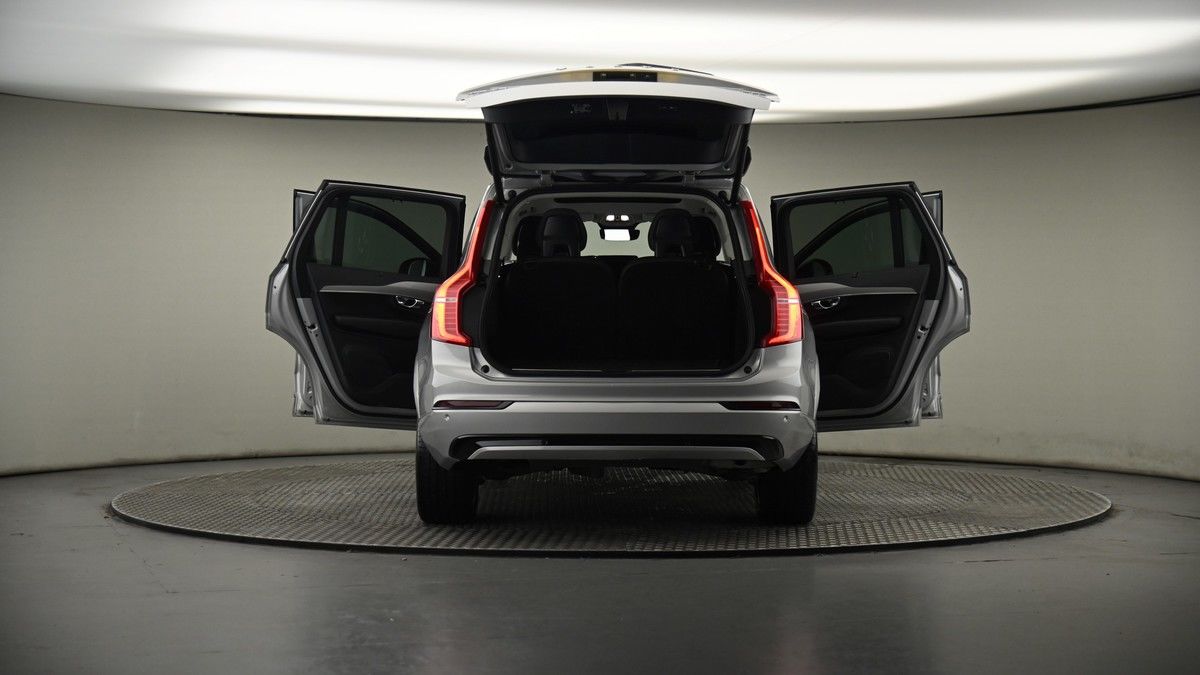 More views of Volvo XC90