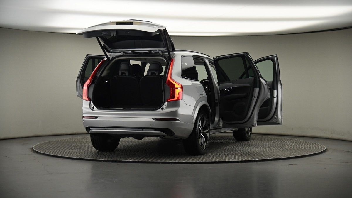 More views of Volvo XC90