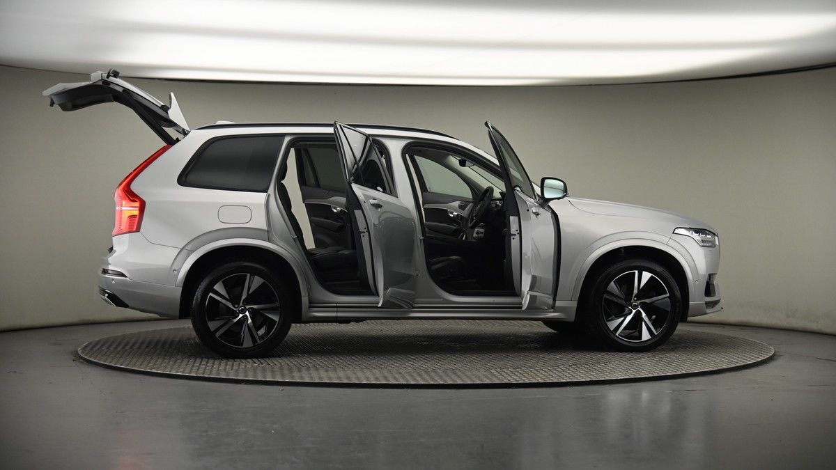 More views of Volvo XC90