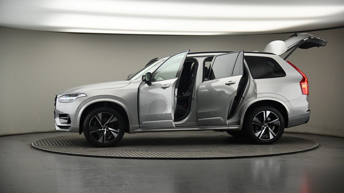 More views of Volvo XC90