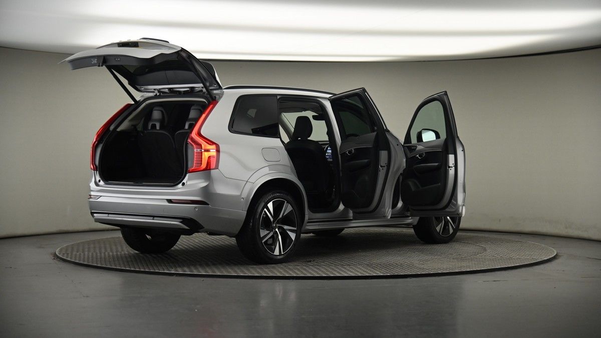 More views of Volvo XC90