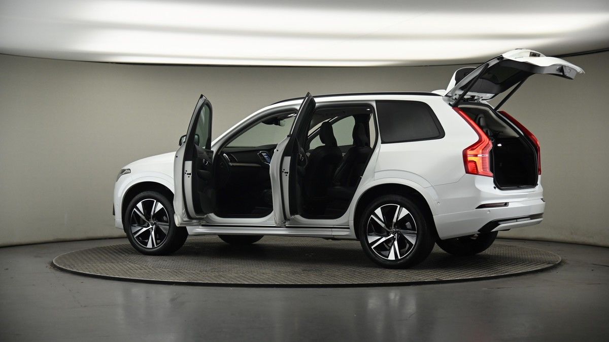 More views of Volvo XC90