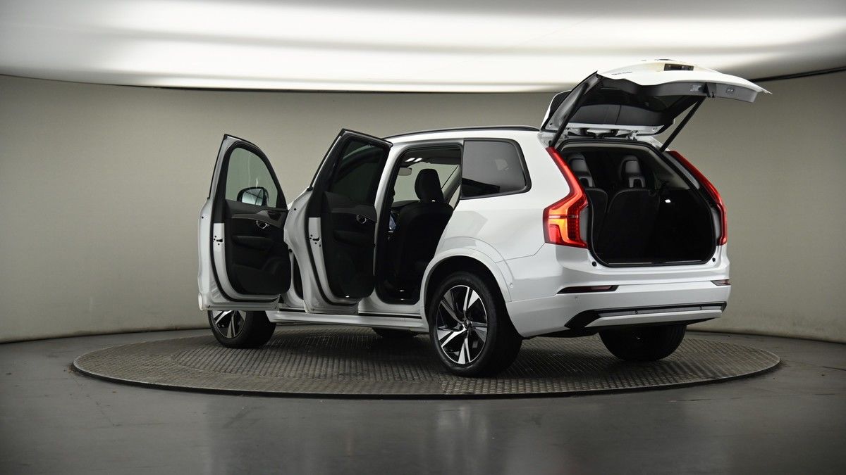 More views of Volvo XC90