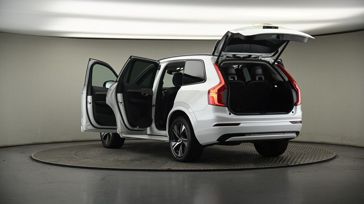 Volvo XC90 Image 8