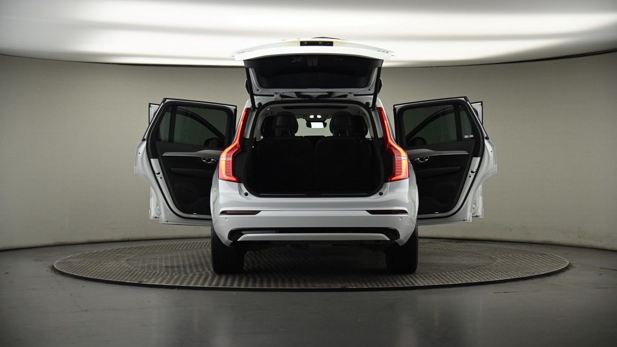 More views of Volvo XC90